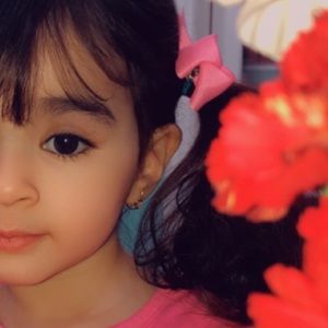 Meet your Posher, Fatima